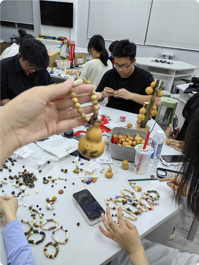 手工制作_副本.jpg